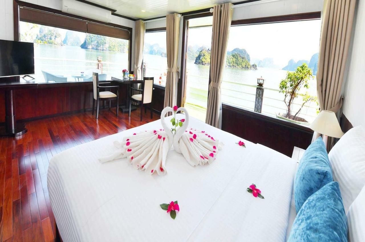 מלון Nan Giang Halong Sapphire Cruise מראה חיצוני תמונה