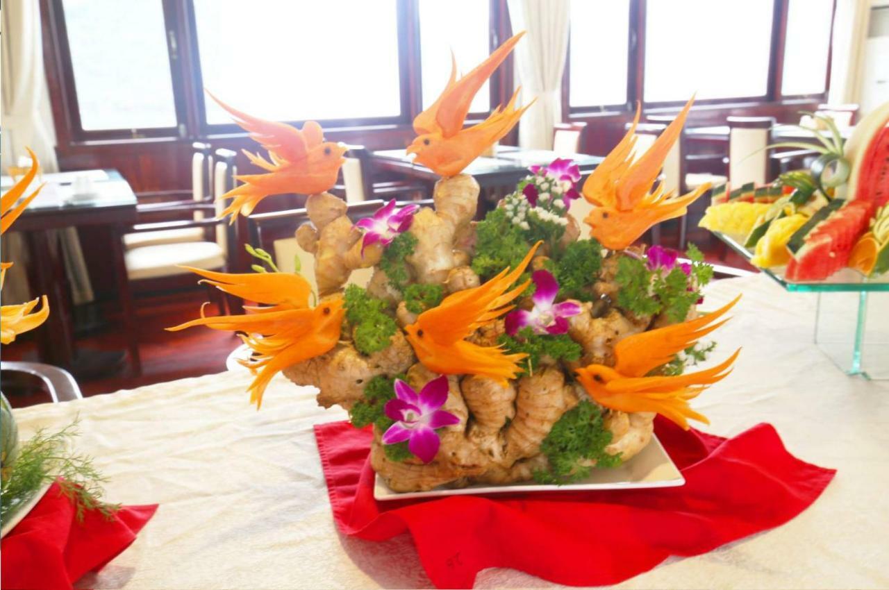 מלון Nan Giang Halong Sapphire Cruise מראה חיצוני תמונה